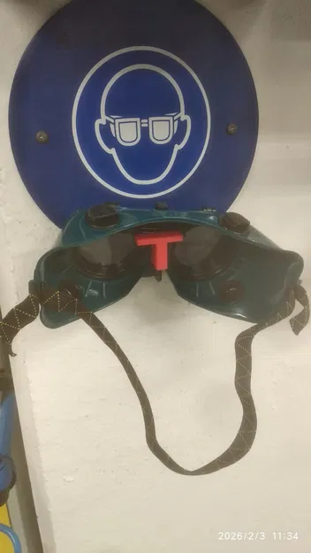 Móc nối dài để treo kính bảo hộ (Safety googles hook extender) - Image 1