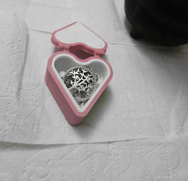 Hộp Quà Trái Tim (Heart Gift Box) - Image 1