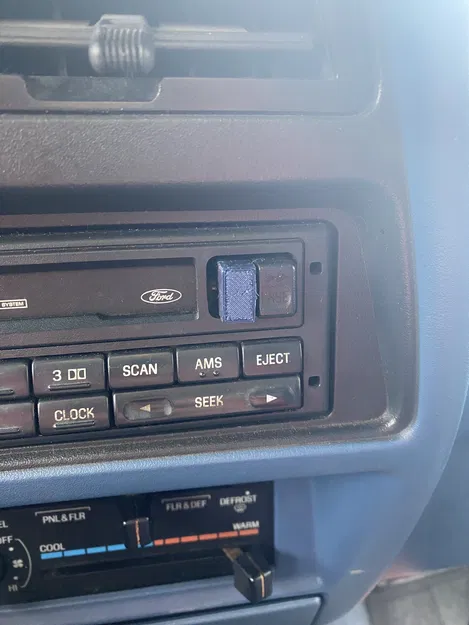 Nút Cassette Player Ford Ranger 1993–1997 (Rewind Button) - Image 1