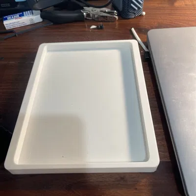 Khay để bàn giúp giảm bừa bộn