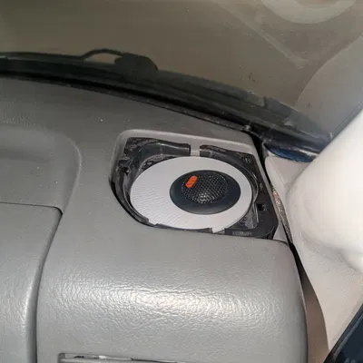 Nâng cấp loa VW T4 (Transport/Caravelle/Multivan) – 6.5" & Tweeter