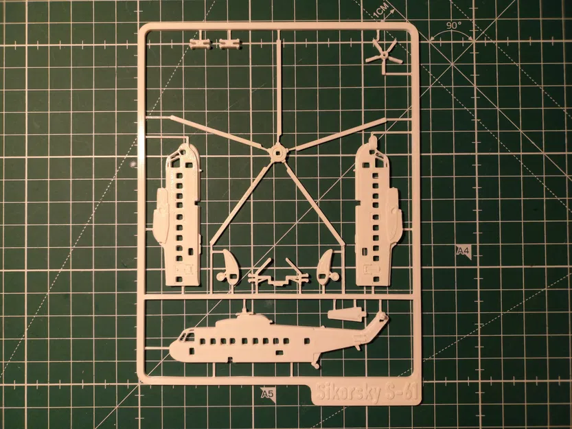 Sikorsky S-61 Kit Card – Mẫu trực thăng lắp ráp - Image 3