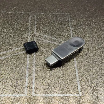 Nắp che cổng USB Type C