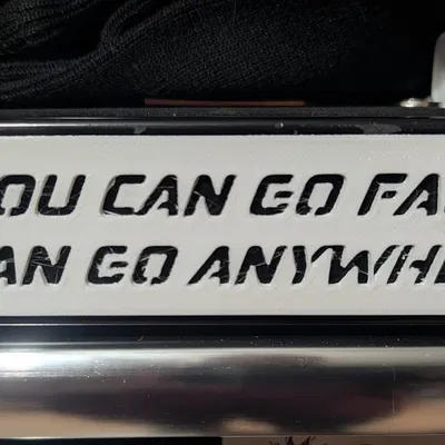 Huy hiệu “You Can Go Fast Emblems Remixed” (chữ cắt xuyên)