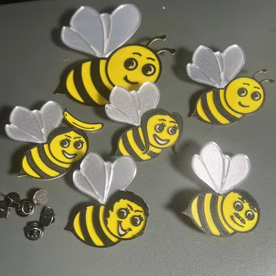 Bee Pins – Huy hiệu ong