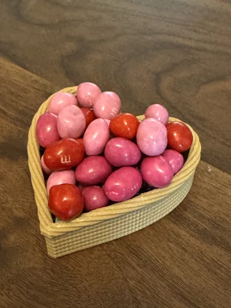 Giỏ Trái Tim (Heart Basket) - Image 1