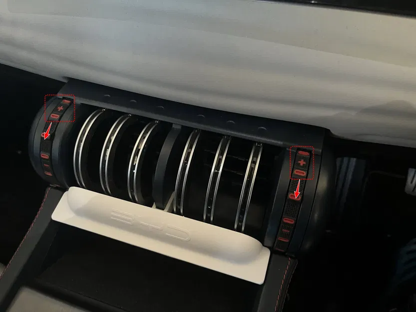 Khay sạc wireless BYD Atto3 (2023) – Miếng hướng gió làm mát điện thoại - Image 3