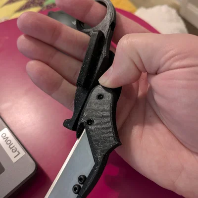 Bản remix kẹp túi cho dao rọc giấy Riptide