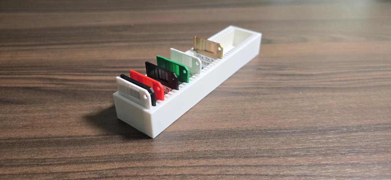 Mẫu Filament dạng Floppy Disk - khay có khe riêng cho từng đĩa - Image 1