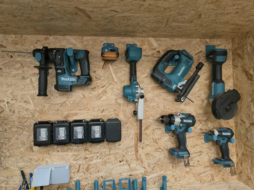 Giá treo dụng cụ Makita (Makita tool holders) - Image 1