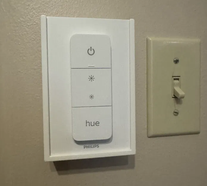 Ốp/Giá đỡ Hue Remote (V2) cho mặt công tắc US - Image 1