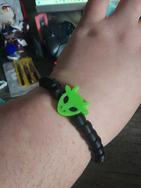 Hạt Kansi Bò Ngoài Hành Tinh (Cho lễ hội Force Fields) - Image 1