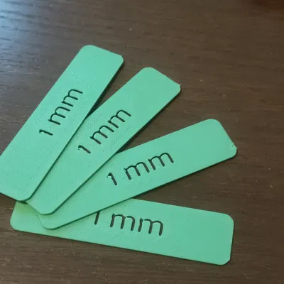 Cales d'épaisseur (Bộ căn shim độ dày)