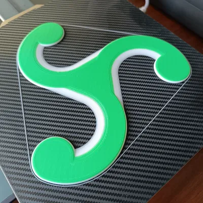 Boomerang Triskell (2 mẫu: thuận tay phải hoặc tay trái)