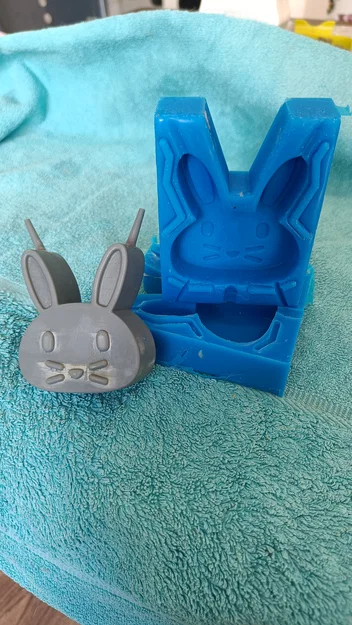 Khuôn xà phòng hình thỏ (Bunny Soap Mold) - Image 3