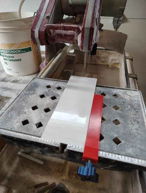 Rip Fence cưa gạch MK Tile Saw (MK 159751) trong OpenSCAD - Image 1