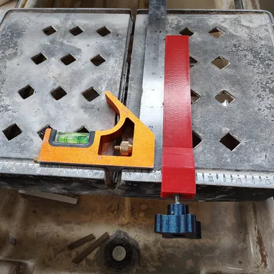 Rip Fence cưa gạch MK Tile Saw (MK 159751) trong OpenSCAD