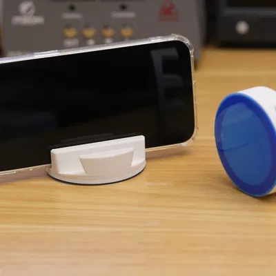 Giá đỡ điện thoại chống trượt (Non-slip phone holder)