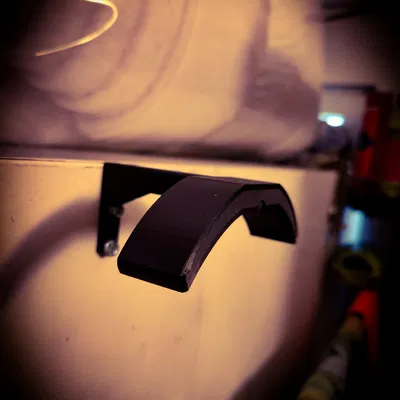 Giá treo nón trên tường (Wall Hat Holder)