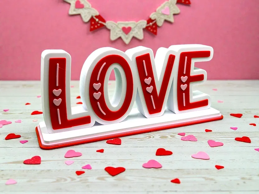 Bảng chữ LOVE hình trái tim để bàn – Không cần AMS - Image 1