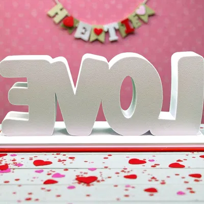 Bảng chữ LOVE hình trái tim để bàn – Không cần AMS