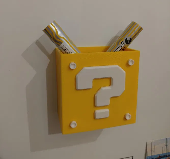 Organizer bảng trắng/tủ lạnh nam châm hình Mario Question Block - Image 1