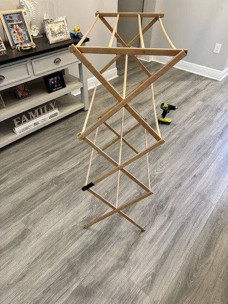 Giá phơi đồ gỗ gấp – Bracket sửa chữa chân bị gãy (in 3D) - Image 3