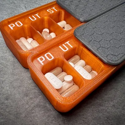 Hộp chia thuốc tuần – nhãn tiếng Séc, tách hàng Ngày/Đêm