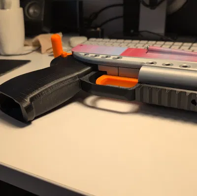 Foxbat thoải mái hơn kèm mag release