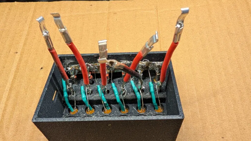 Khối cầu chì Anderson Powerpole có LED báo trạng thái - Image 4