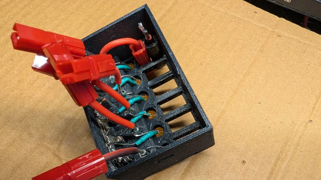 Khối cầu chì Anderson Powerpole có LED báo trạng thái - Image 7