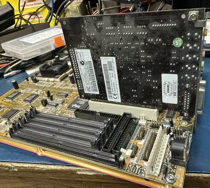 Khung gá/Trụ đỡ gắn bo mạch AT (Long Board) - Image 1