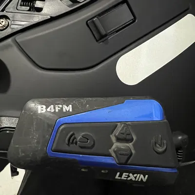 Adapter gắn loa intercom cho mũ Shoei J-Cruise 3 (LEXIN B4FM)