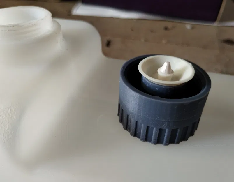 Nắp Van Cho Chai Máy Tạo Ẩm (Valve Cap for Humidifier Bottle) - Image 1