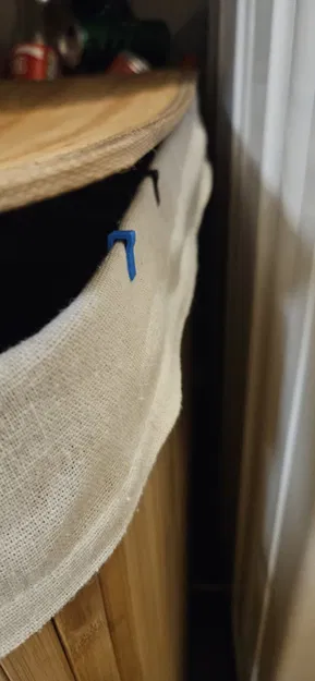 Kẹp giữ túi giặt (Laundry bag clip) - Image 1