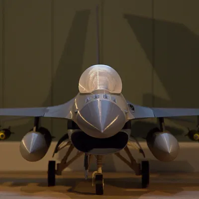 Mô hình F-16 Fighting Falcon tỉ lệ 1/16 để in 3D