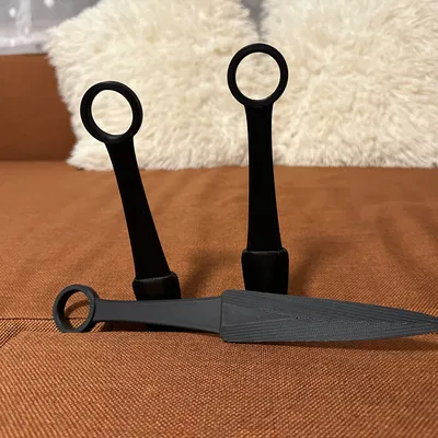 Dao tập ném (Throwing knife for training)