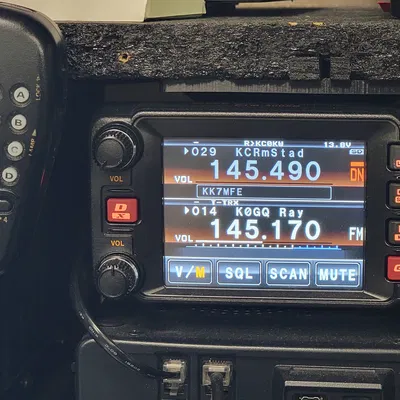 Bracket gắn màn hình Yaesu FTM-400 (treo dưới kệ)