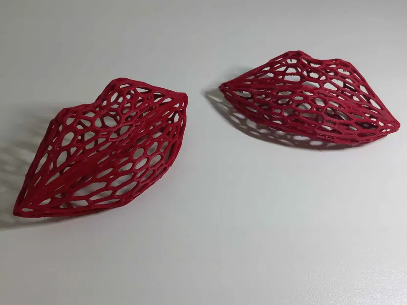 Lips Voronoi - Image 2