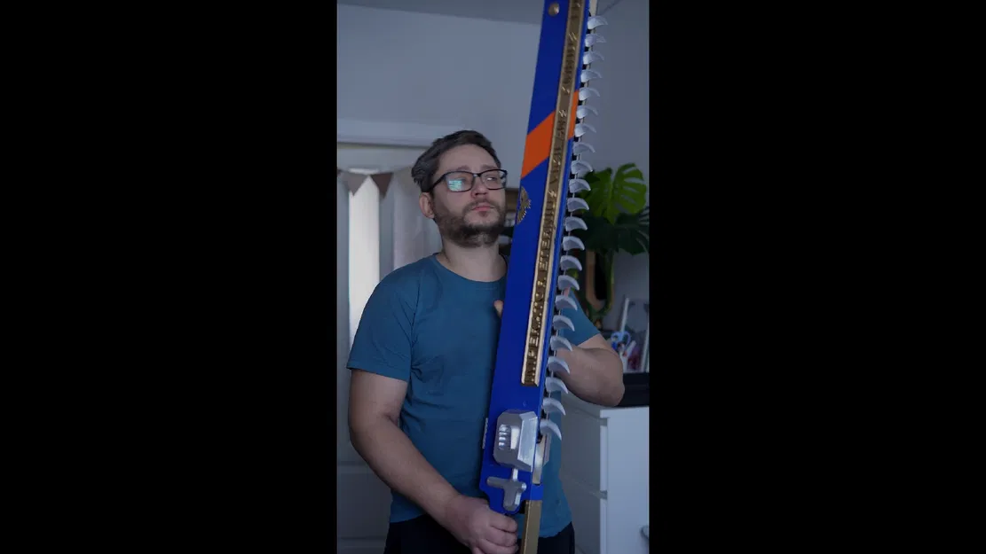 Chainsword Warhammer 40K — Gắn motor, xích chạy thật - Image 3