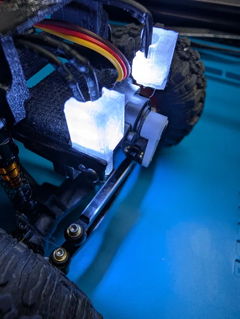 SCX24: Chuyển đèn pha thành đèn rock lights - Image 1