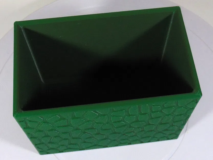 Ống Cắm Bút/Đựng Dụng Cụ Hình Chữ Nhật Khắc Hoa Văn Veroni - Image 2