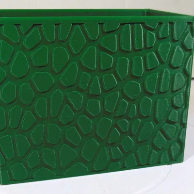 Ống Cắm Bút/Đựng Dụng Cụ Hình Chữ Nhật Khắc Hoa Văn Veroni