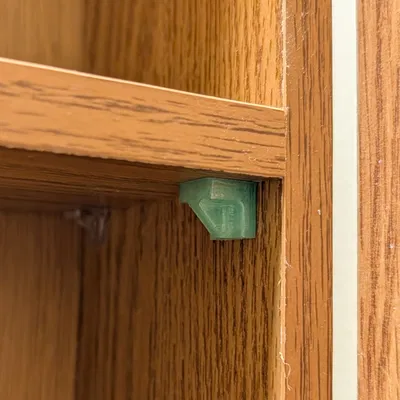 Plug Đỡ Kệ Phòng Tắm (Bathroom Shelf Support Plug)