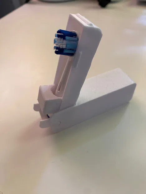 Hộp đựng bàn chải du lịch Oral-B (1 chiếc) v2 - Image 1