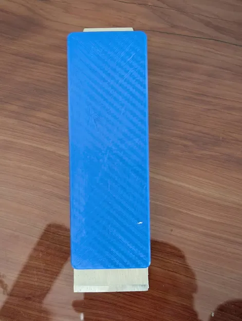 Dụng cụ gỡ keo cho gỗ (giữ lưỡi bào) - Image 1