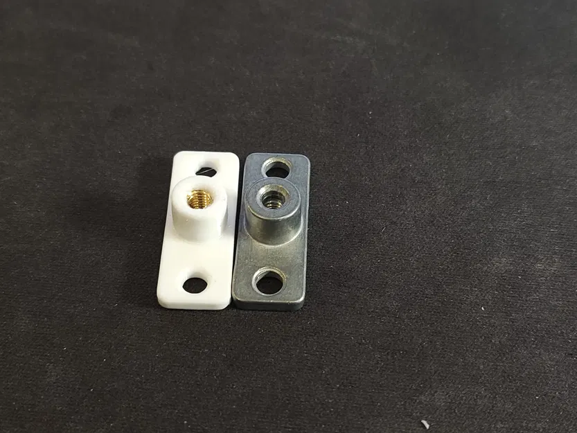 Elegoo Saturn 4 Ultra – Insert gắn bồn resin ren M4 - Image 2