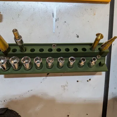 Giá treo đai ốc 1/4 inch (9mm) cho dụng cụ đa năng trong workshop