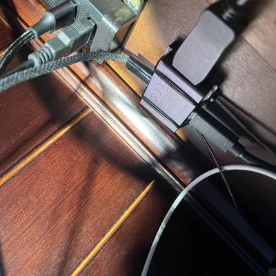 UGREEN USB-C to DP Under Desk Mount