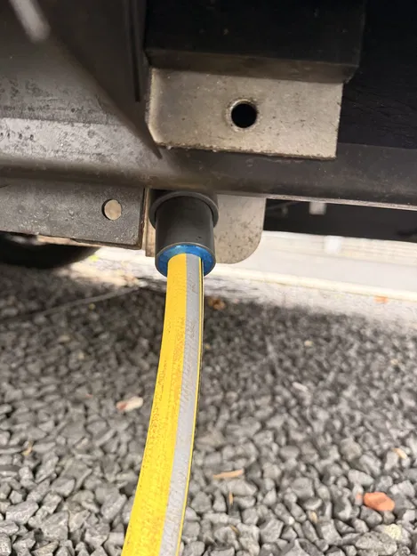 Adapter cho nước xám Adria Coral XL 670 - Image 1